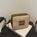 Sac caméra tissé marron et beige avec logo épais et fine bandoulière en cuir - Marron