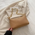 Borsa a tracolla vintage in paglia intrecciata marrone con catena in metallo dorato - Marrone