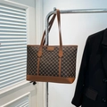 Retro bruine monogram shopper met grote capaciteit en hoogwaardige lederen hengsels - Bruin