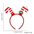Detailansicht des Zuckerstangen Haarreifs mit Maßen 20x19,5cm und Stechpalmen-Dekoration - Weihnachts-Stirnband / Doppelter Zuckerstangen-Stil