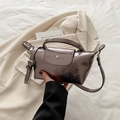 Mini brons metallic crossbody tas met geplooid patroon en chique handgreep - Champagne