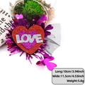 Funkelnde rote Herz-Haarklammer mit lila LOVE-Schriftzug und Quasten für Partys - Love Herz Stil