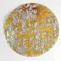 Elegant round gold mesh placemat with a shiny metallic texture for dining table decoration - Black & Gold / 33cm*33cm