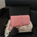 Borsa a tracolla rosa in tessuto testurizzato per donna con scatola regalo e busta - Rosa
