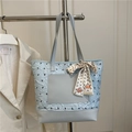 Borsa tote celeste a pieghe con manico in foulard decorativo a motivi per stile estivo - Blu