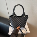Damen Vintage Eimertasche mit schwarz-grauem Monogramm-Muster und goldenen Metallteilen - Schwarz