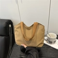 Minimalistische Khaki Canvas-Tragetasche mit orangebraunen Griffen und Wellenrand - Khaki