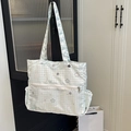 Borsa tote a scacchi celeste con stampe di stelle, tasche laterali e zip anteriore - Verde