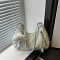 Borsa tote verde menta minimalista con texture stropicciata e charm a forma di nuvola - Con Ciondolo / Verde