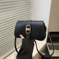 Bolso bandolera negro minimalista con elegante hebilla dorada y correa delgada - Negro
