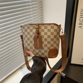 Retro-Beutelhandtasche in Beige mit geometrischem Print und braunem Lederbesatz - Khaki