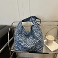 Borsa tote in tela con stampa leopardata blu con grande capacità e stile hobo - Blu