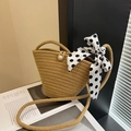 Sac seau tissé français beige avec boucle en perle et foulard en soie à pois élégant - Kaki