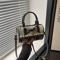 Bolso Boston de lona a cuadros y estrellas con lazo y colgante de corazón dulce - Marrón