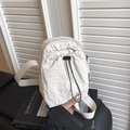 Mini bolso bandolera de nailon crema con cierre de cordón y bordado blanco - Blanco Roto