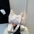 Bolso medialuna de pana blanca con estampado de lazos rosas y correa ajustable - Lazo Rosa