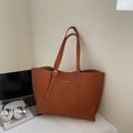 Grand sac cabas marron caramel en cuir PU avec bandoulières réglables et coutures - Marron