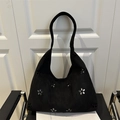 Borsa tote vintage in pelle scamosciata nera con trafori floreali e grande capacità - Nero