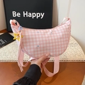 Sac bandoulière à carreaux rose et blanc avec motifs étoiles et pompon rose - Avec Pendentif / Rose