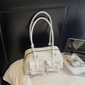 Bolso de hombro en cuero blanco brillante con bolsillos de lazo y asas largas - Blanco Roto