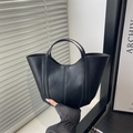 Mini borsa tote nera chic con cuciture verticali e doppi manici superiori eleganti - Nero