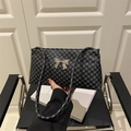 Borsa a spalla chic con stampa a catena nera e grigia, fiocco argento e doppi spallacci - Monogramma Nero