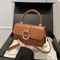Bolso bandolera de cuero marrón con hebilla en D dorada y asa en caja de regalo - Marrón