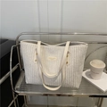 Borsa tote in velluto a coste bianco con logo in pelle e manici lunghi a spalla - Bianco