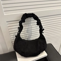 Borsa a mezzaluna nera con pieghe minimalista in finta pelle scamosciata - Nero
