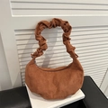 Borsa a mezzaluna in camoscio caramello alla moda con tracolla arricciata esclusiva - Marrone