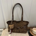Bolso tote retro con estampado de leopardo, correas marrones y oso de peluche - Con Colgante / Marrón