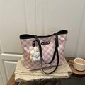 Pink and white checkered tote bag with black strap and cute white plush bear pendant - With Pendant / Black