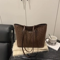 Borsa tote leopardata marrone di grandi dimensioni con scritta Fashion bianca per l'inverno - Marrone