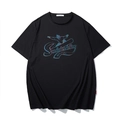 T-shirt noir ample pour hommes avec imprimé skieur iridescent et slogan de sport - M / Noir Irisé