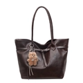 Borsa tote marrone caffè scuro in pelle lucida con ciondolo a forma di orsetto - Con Ciondolo / Marrone