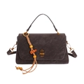 Retro dunkelbraune Handtasche mit Goldverschluss und böhmischem Perlenanhänger - PU Kaffee
