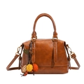 Borsa Boston marrone vintage in pelle con ciondolo a forma di frutta colorata - Con Ciondolo / Marrone
