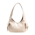 Borsa a spalla in pelle cerata beige crema con tasche laterali a patta e tracolla larga - Bianco Sporco