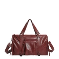 Bolso tipo almohada de ecocuero burdeos con tachuelas de plata y correa ajustable - Rojo