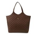 Dunkelbraune gesteppte Tragetasche mit goldenem Blumenlogo und Trapezstruktur - Retro-Kaffee