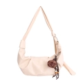 Borsa a spalla a mezzaluna bianco crema con tracolla a nodo e ciondolo a quadri - Con Ciondolo / Bianco Sporco