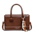 Bolso bandolera vintage marrón oscuro con borla de cuentas de madera y acabado de cuero - Con Colgante / Marrón