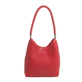 Bolso hobo trenzado rojo con textura en V y detalles metálicos plateados modernos - Rojo