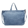 Hellblaue Denim-Tragetasche mit geräumigem Innenraum und breitem Schultergurt - Hellblau