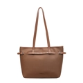 Braune Shopper-Tasche aus Leder mit Kieselprägung, Silbernieten und verstellbarem Gurt - Braun