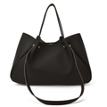 Grande borsa tote nera in pelle con motivo litchi e tracolla per uso quotidiano - Nero