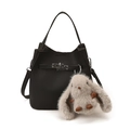 Elegante schwarze Beuteltasche aus Leder mit Litschi-Muster und Plüsch-Hasen-Anhänger - Mit Anhänger / Schwarz