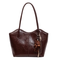 Grande borsa tote vintage marrone scuro in pelle lucida con ciondolo a forma di orsetto - Con Ciondolo / Marrone