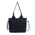 Bolso tote acolchado negro con textura de burbujas y emblema triangular clásico - Negro