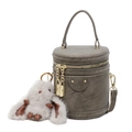 Dunkelgraue zylindrische Beuteltasche aus Mattleder mit Goldreißverschluss und Hase - Mit Anhänger / Grün